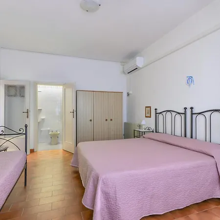 Capoliveri: Lorena 2 *